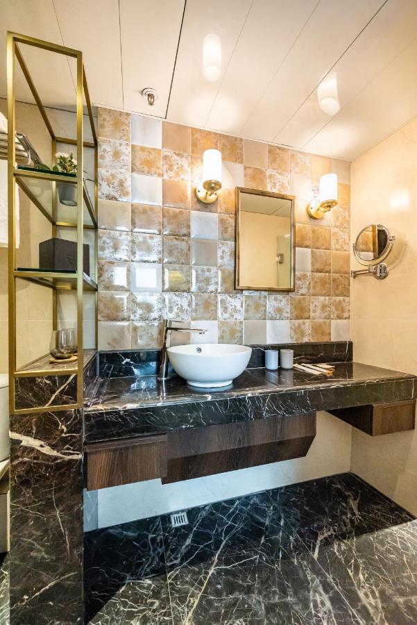 Lander Grand Hotel Hong Kong Ngoại thất bức ảnh